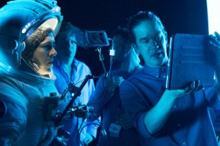 images/2017/03/23/life_-_making_of_-_02_ryan_reynolds_director_daniel_espinosa.jpg