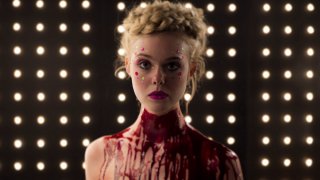 The Neon Demon: Elle Fanning in versione insanguinata