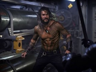 Aquaman: Jason Momoa in una nuova immagine del film