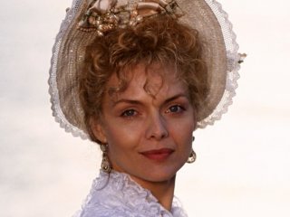 L'età dell'innocenza: Michelle Pfeiffer in una scena del film