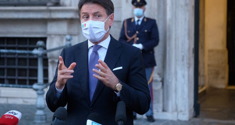 Giuseppe Conte In Diretta Oggi Per La Conferenza Stampa A Che Ora E Dove Vederla Movieplayer It Giuseppe Conte In Diretta Oggi Per La Conferenza Stampa A Che Ora E Dove Vederla Movieplayer It