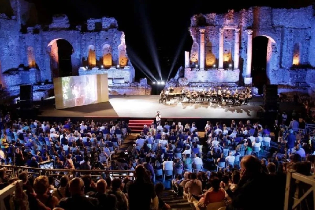 Taormina Film Fest La Giuria E Il Manifesto Della Esima Edizione