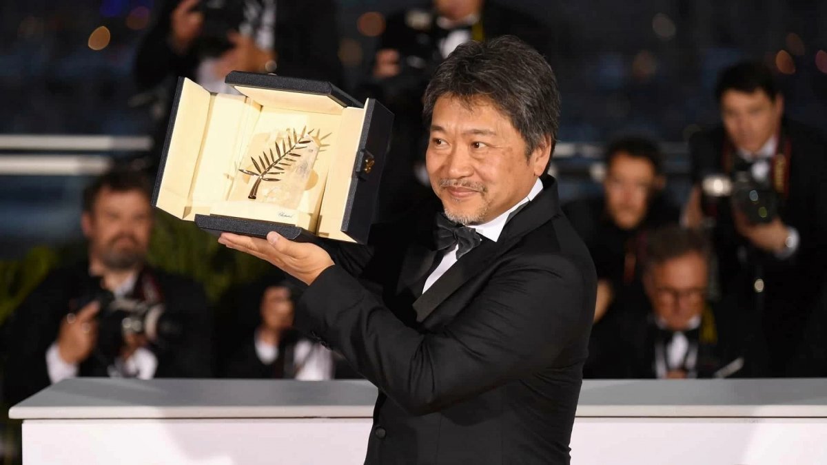 Kore Eda Hirokazu Il Regista Di Un Affare Di Famiglia Torner Nei