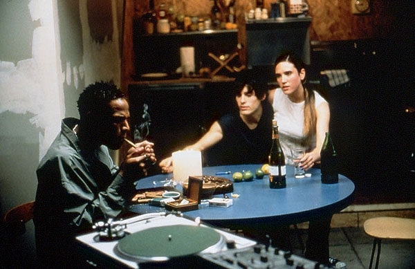 Requiem For A Dream Jennifer Connelly Ending Marlon Wayans, Jennifer Connelly e Jared Leto in una scena di Requiem