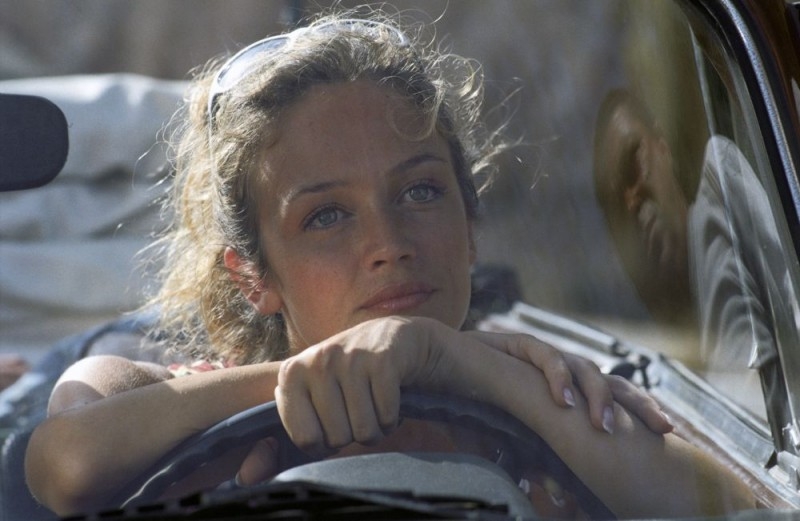 Francesca Cavallin in una scena di Vita Smeralda 28051 Movieplayer.it