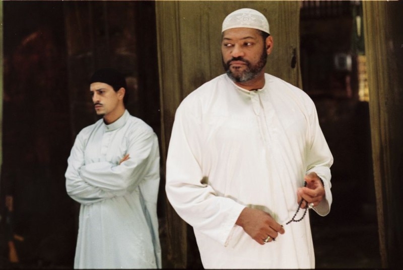 Film Said Taghmaoui Streaming Saïd Taghmaoui e Laurence Fishburne in una scena del film Five Fingers