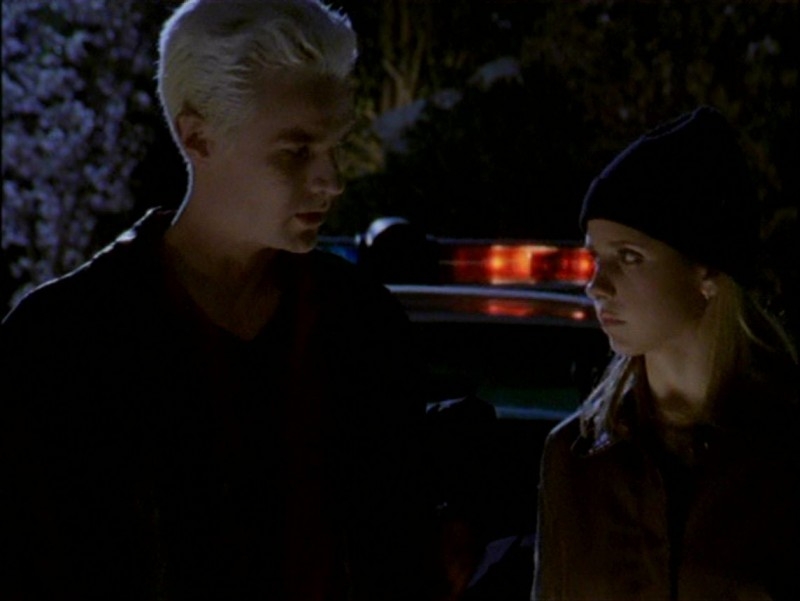 Films Et Séries Tv Avec James Marsters James Marsters e Sarah Michelle Gellar in una scena dell'episodio 'L