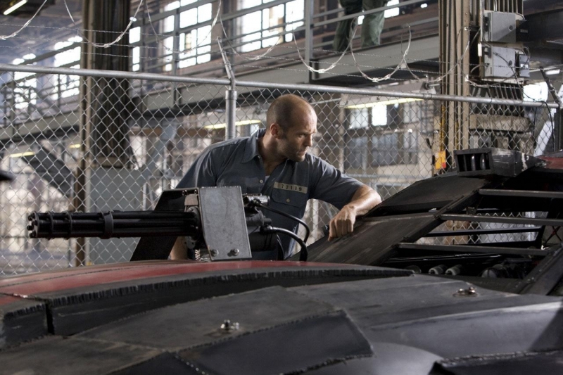 Jason Statham in una scena del film Death Race diretto da Paul W.S. Anderson: 79130 - Movieplayer.it