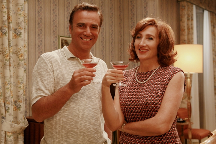 Massimo Ghini e Savino nella seconda stagione di 'Raccontami