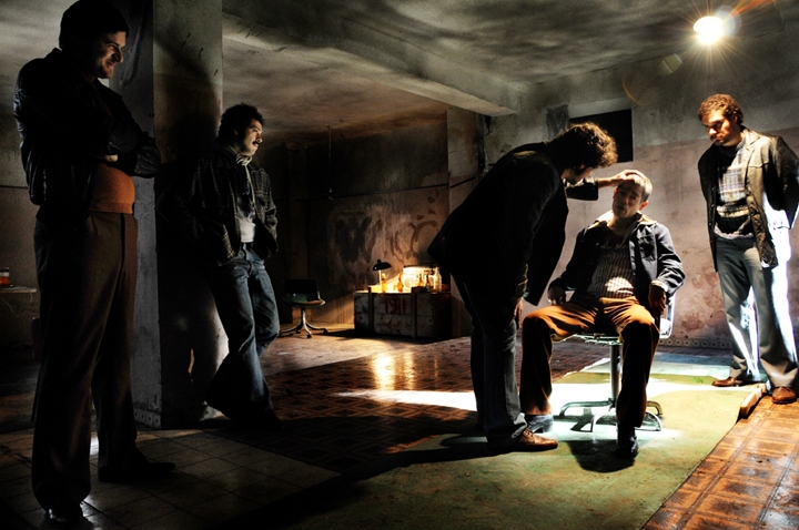 Una scena di gruppo di Romanzo Criminale La serie 82534 Movieplayer.it