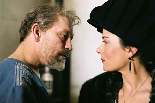 John Malkovich interpreta Gustav Klimt in una sequenza del