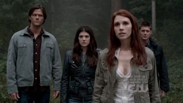 Genevieve Cortese Julie Mcniven Jensen Ackles E Jared Padalecki Nell Episodio Heaven And Hell Della Quarta Stagione Di Supernatural 97229 Movieplayer It