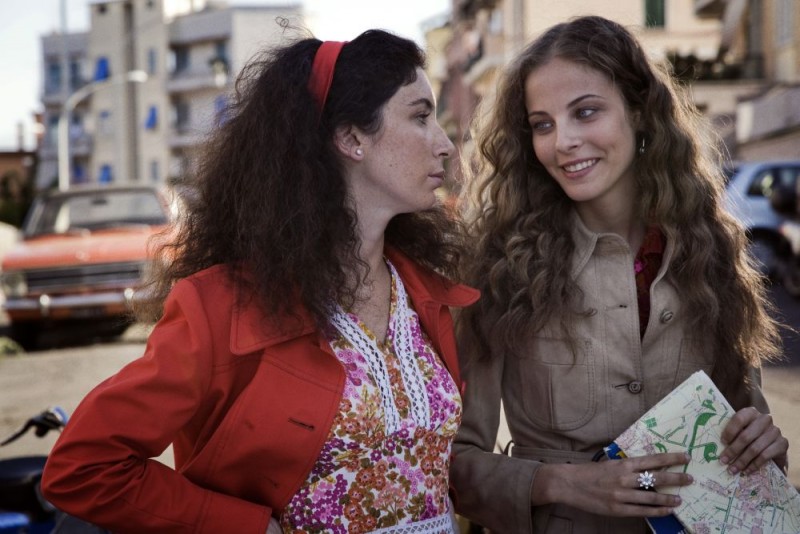 Maria P. Petruolo in una sequenza del film Questo piccolo grande amore