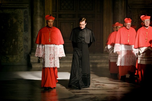 Ewan McGregor con i cardinali in Angeli e Demoni 114548