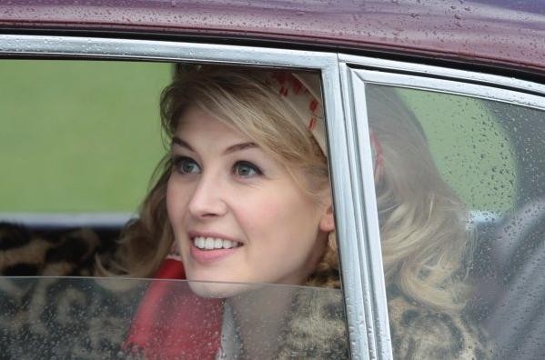 Rosamund Pike in una scena del film An Education 146103