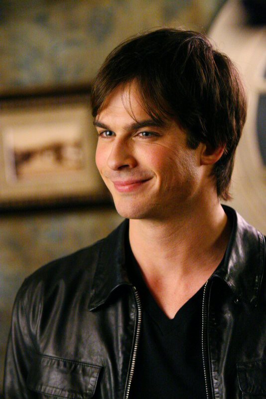 Ian Somerhalder interpreta Damon Salvatore in: The Vampire Diaries