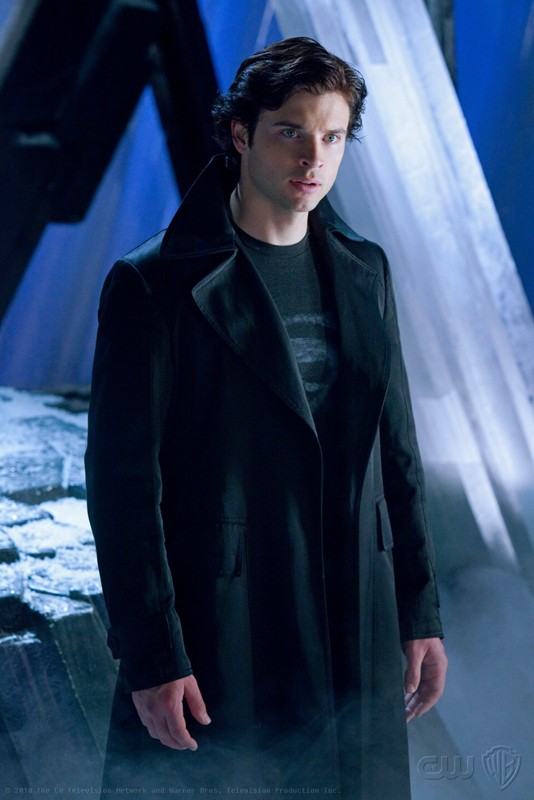 Un Momento Dellepisodio Upgrade Di Smallville Con The Blur Tom.