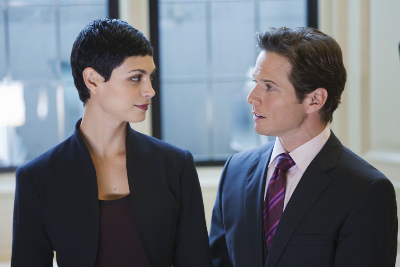 Films Et Séries Tv Avec Scott Wolf V: Morena Baccarin e Scott Wolf nell'episodio We Can't Win del remake