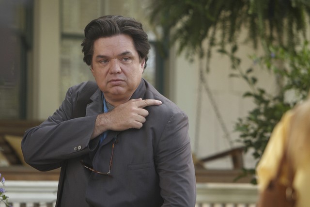 Films Et Séries Tv Avec Oliver Platt Oliver Platt in una scena del pilot della serie The Big C: 164155