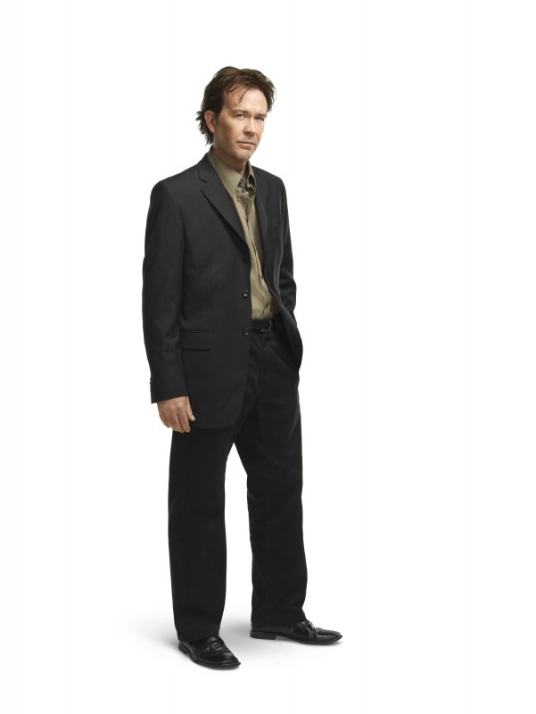Leverage Timothy Hutton in una immagine promozionale della stagione 3