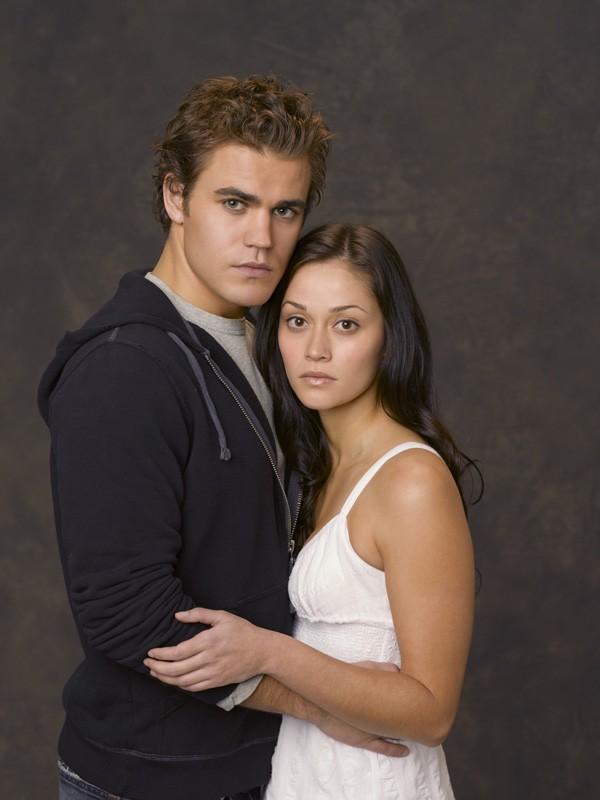 Paul Wesley e Fernanda Andrade in uno scatto promozionale per Fallen ...