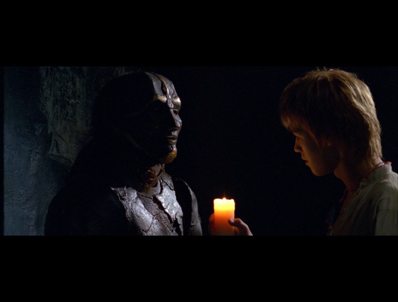 Ivan (Maksim Loktionov) alle prese con un nemico nel fantasy russo Il