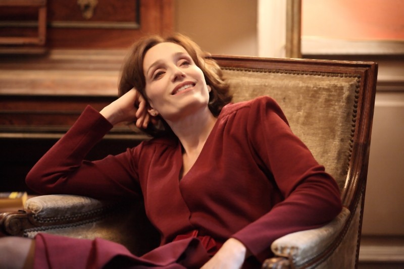 Kristin Scott Thomas Films Et Programmes Tv Un'affascinante Kristin Scott Thomas in una scena del film The Woman in