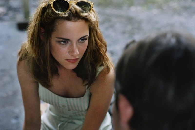 On The Road Kristen Stewart In Una Scena Del Film Nei Panni Di Marylou