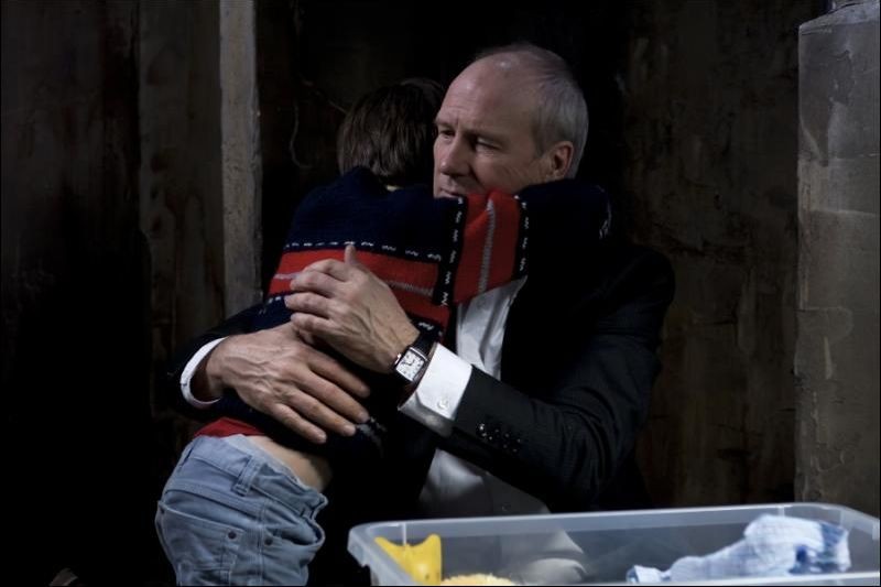J Enrage De Son Absence Streaming J'enrage de son absence: William Hurt abbraccia il piccolo Jalil