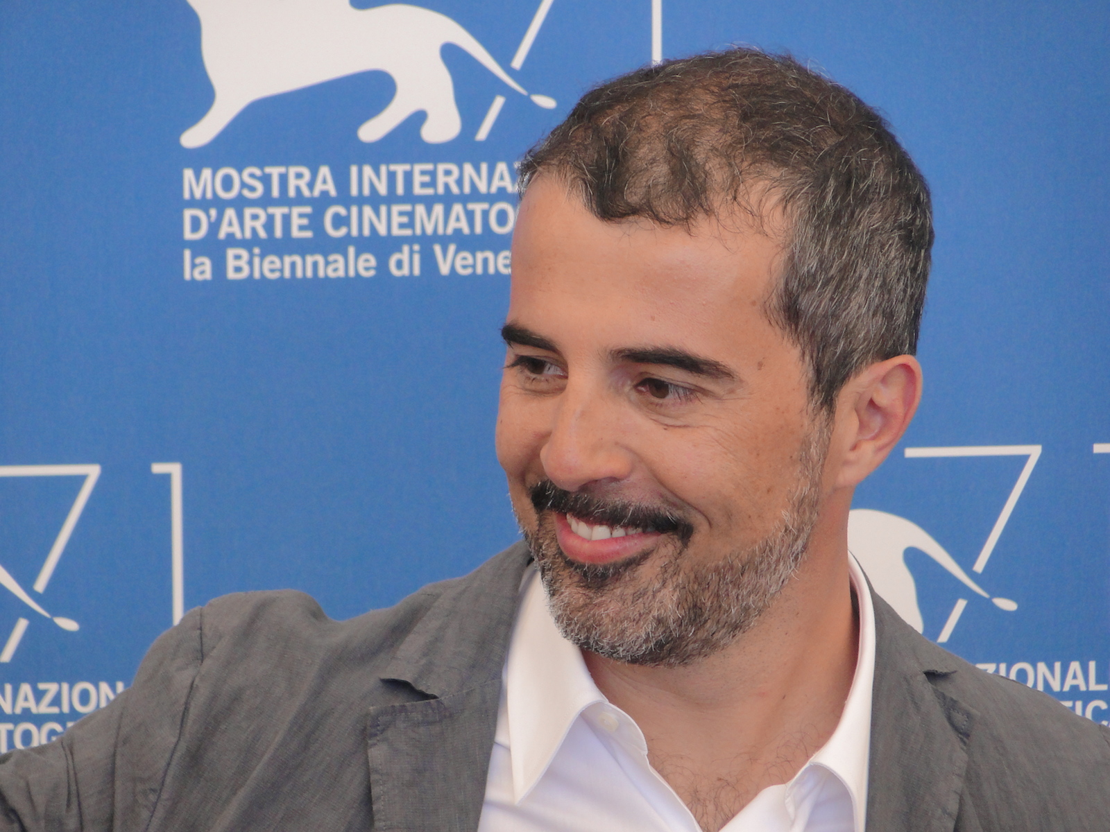Venezia 2014 il regista Francesco Munzi posa al photocall di Anime
