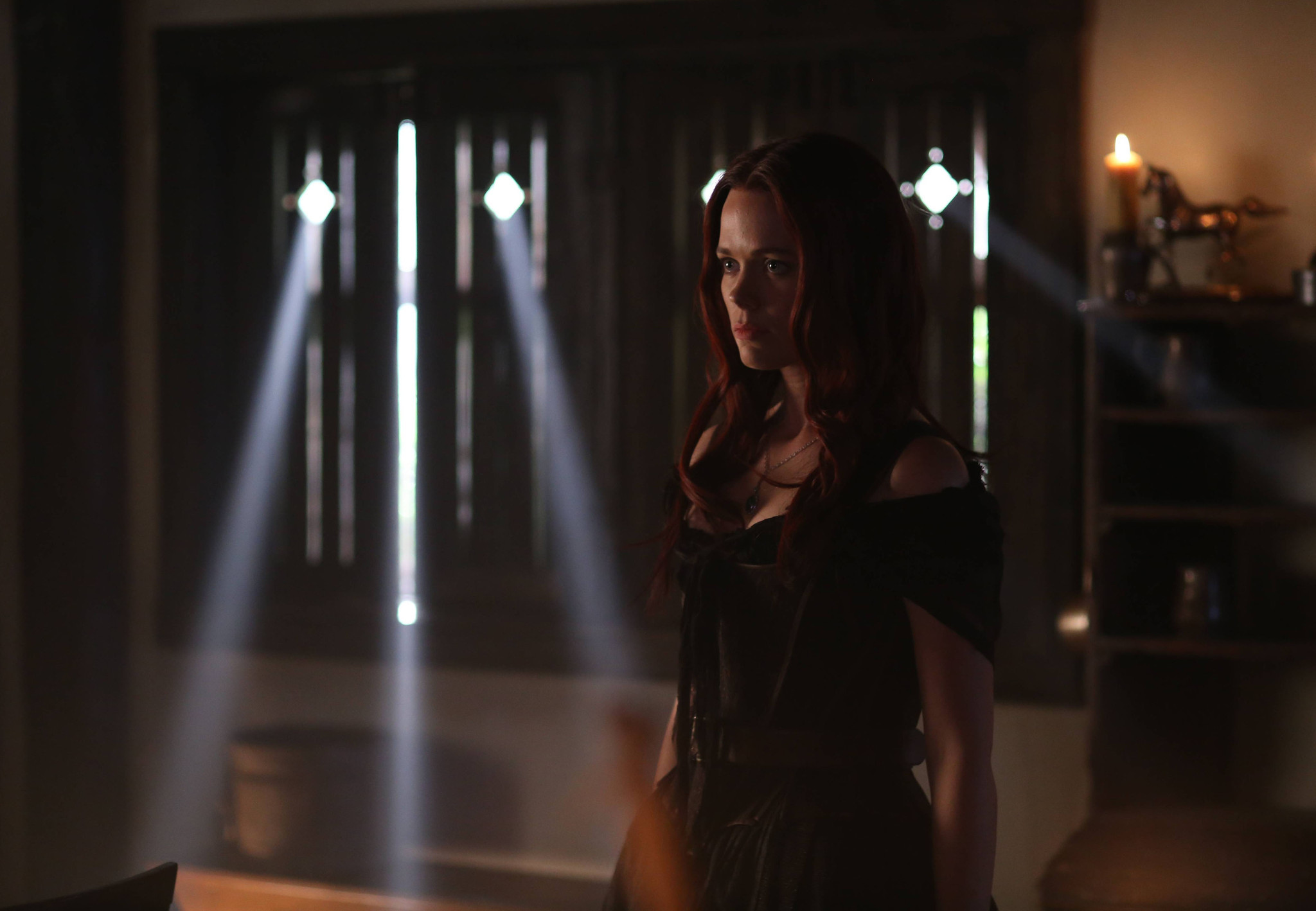 Sleepy Hollow: un'immagine di Katia Winter nell'episodio The Kindred