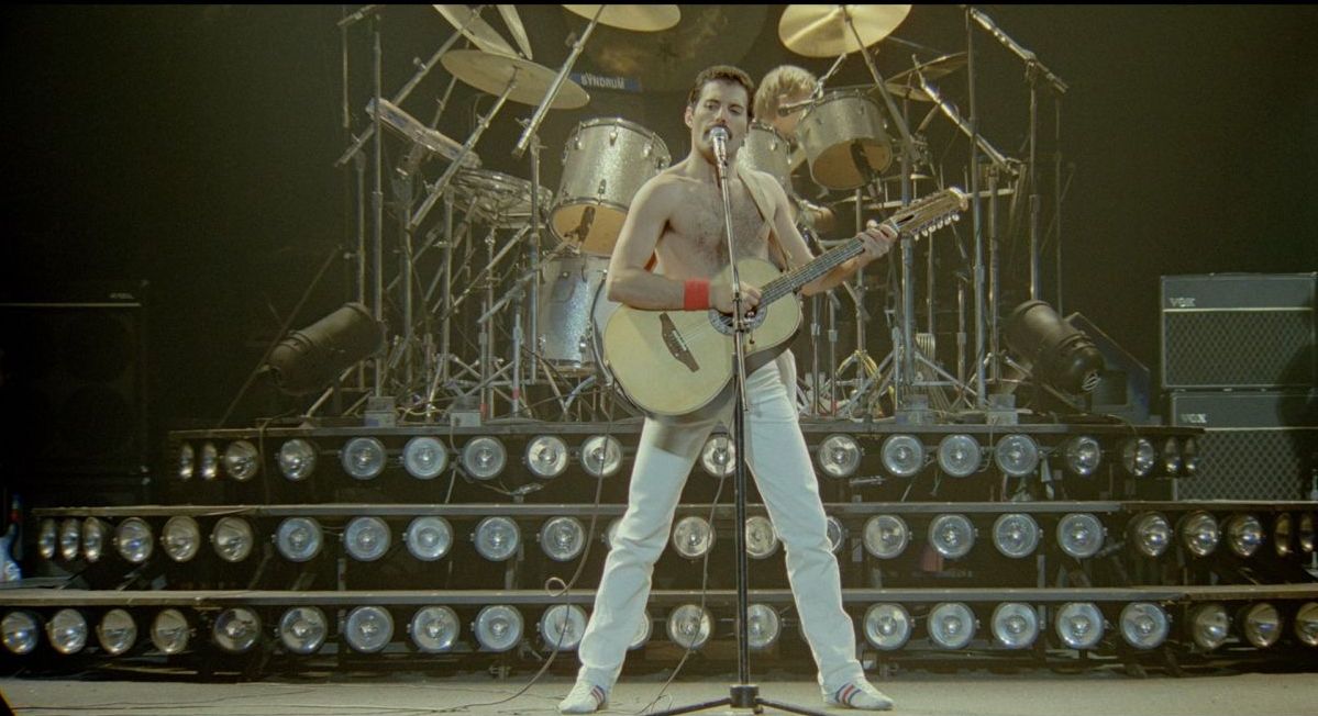 Песни прошлого клипы. Фредди Меркьюри Монреаль 1981. Queen - Rock Montreal / 1981. Queen Live in Montreal 1981. Фредди Меркьюри 1981 концерт Монреаль.