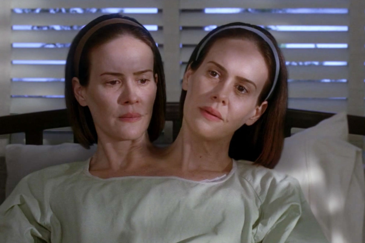 American Horror Story Freak Show Sarah Paulson Movieplayer It