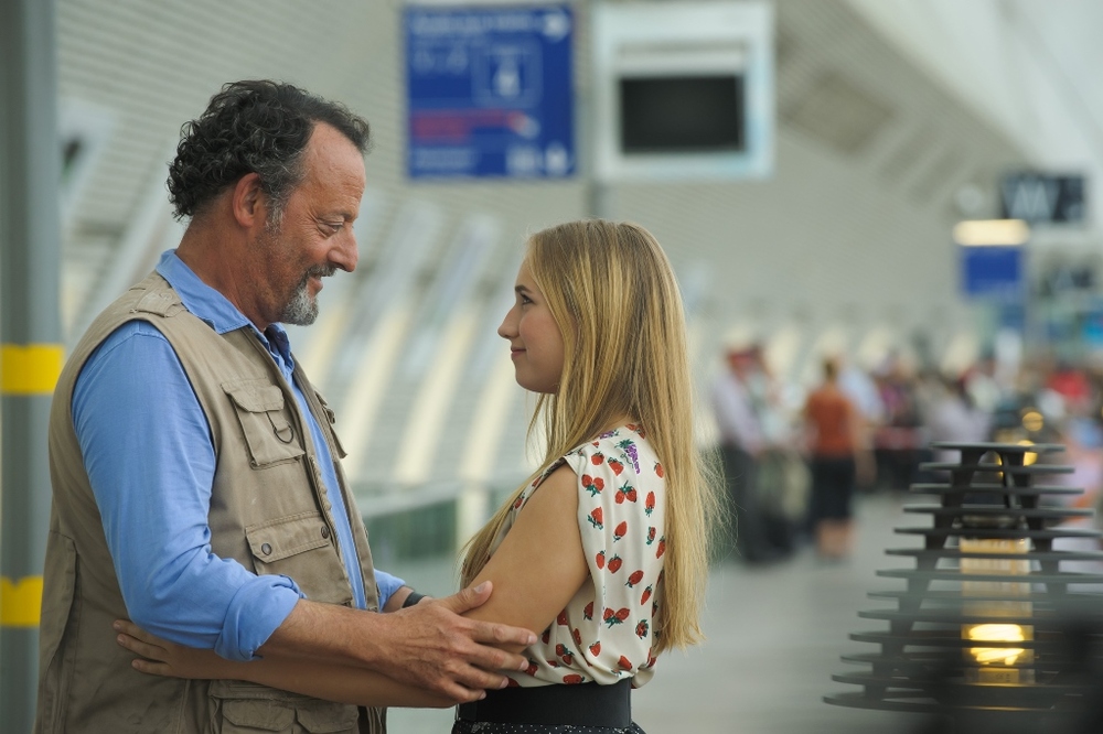 Un'estate in Provenza Jean Reno e Chloe in una scena del film