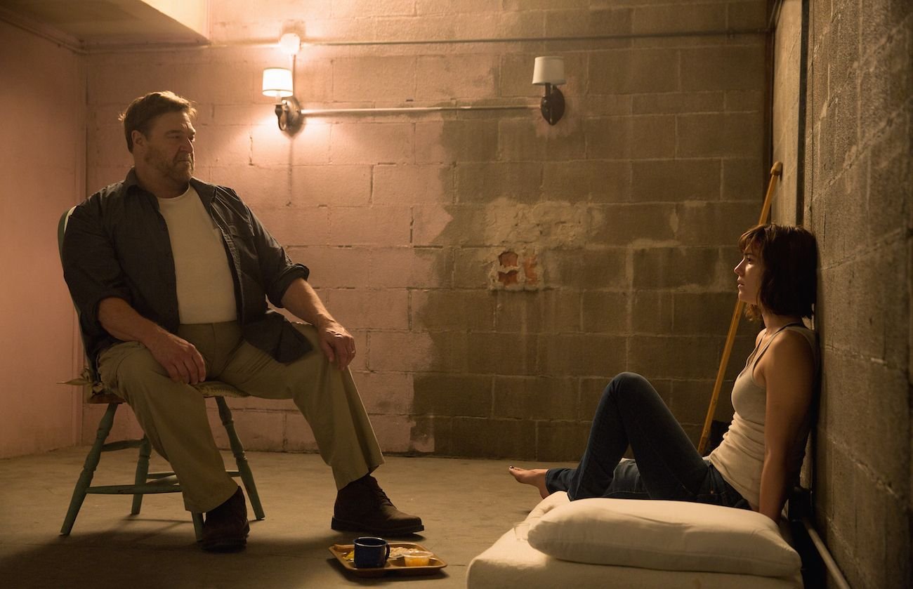 10 Cloverfield Lane: John Goodman e Mary Elizabeth Winstead in un ...