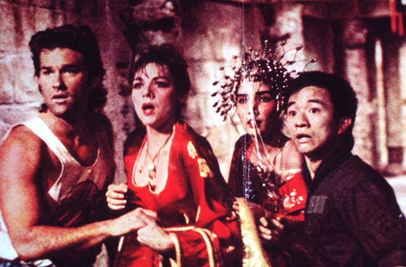 Grosso Guaio A Chinatown Kurt Russell Kim Cattrall Dennis Dun E Suzee Pai In Una Scena Del Film 429372 Movieplayer It