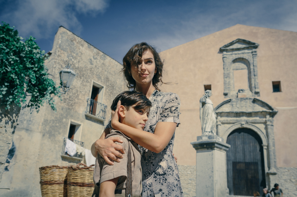 In guerra per amore Stella Egitto e Samuele Segreto in una scena del