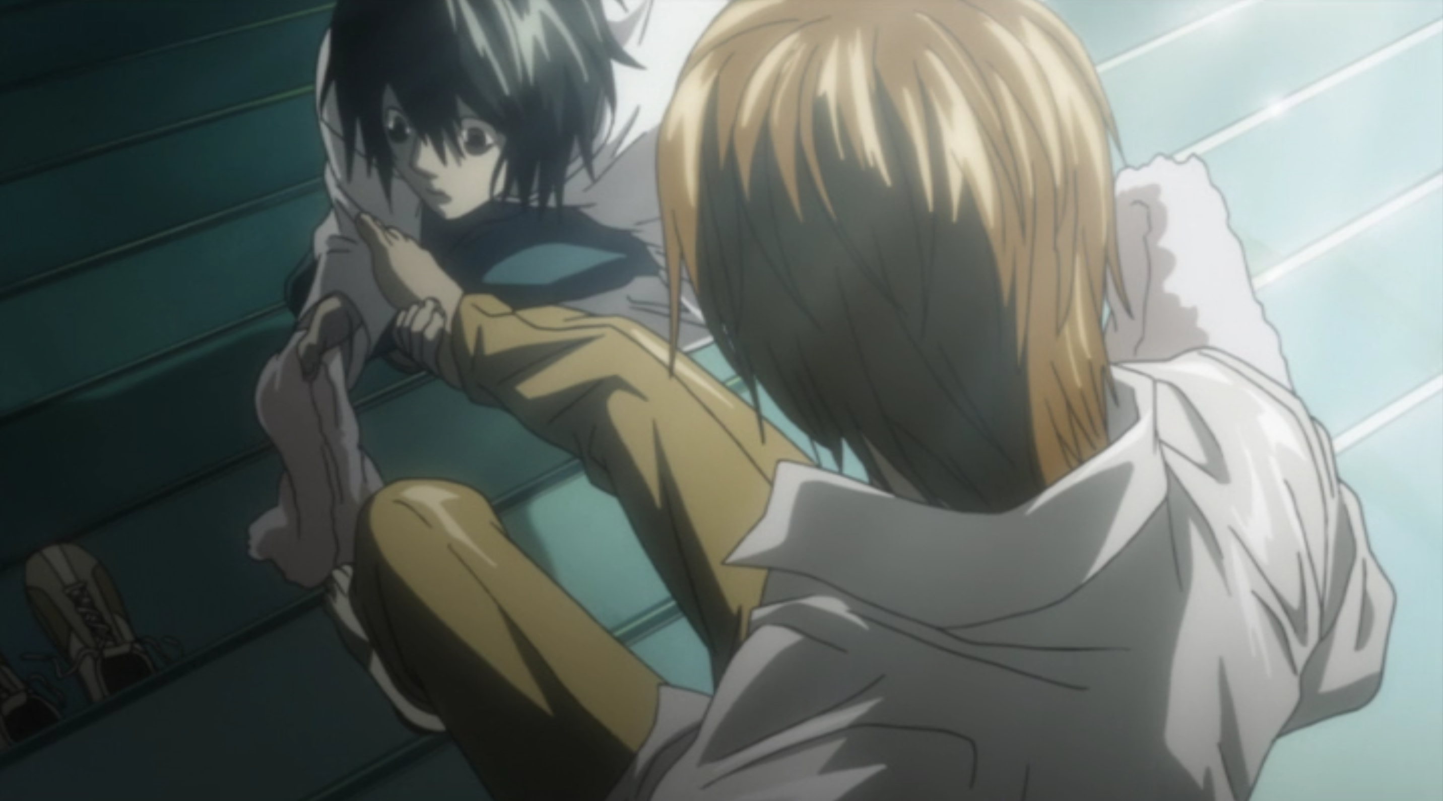 death-note-l-lava-i-piedi-a-light-453816-movieplayer-it