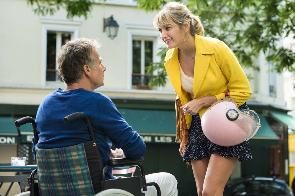 Films Et Séries Tv Avec Caroline Anglade Tutti in piedi: Franck Dubosc e Caroline Anglade in una scena del film