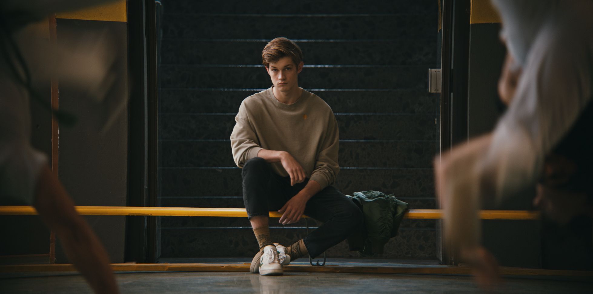 Come vendere droga online (in fretta) una scena della serie 491224