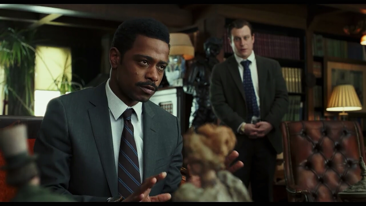 Cena con delitto Knives Out Noah Segan, LaKeith Stanfield in una