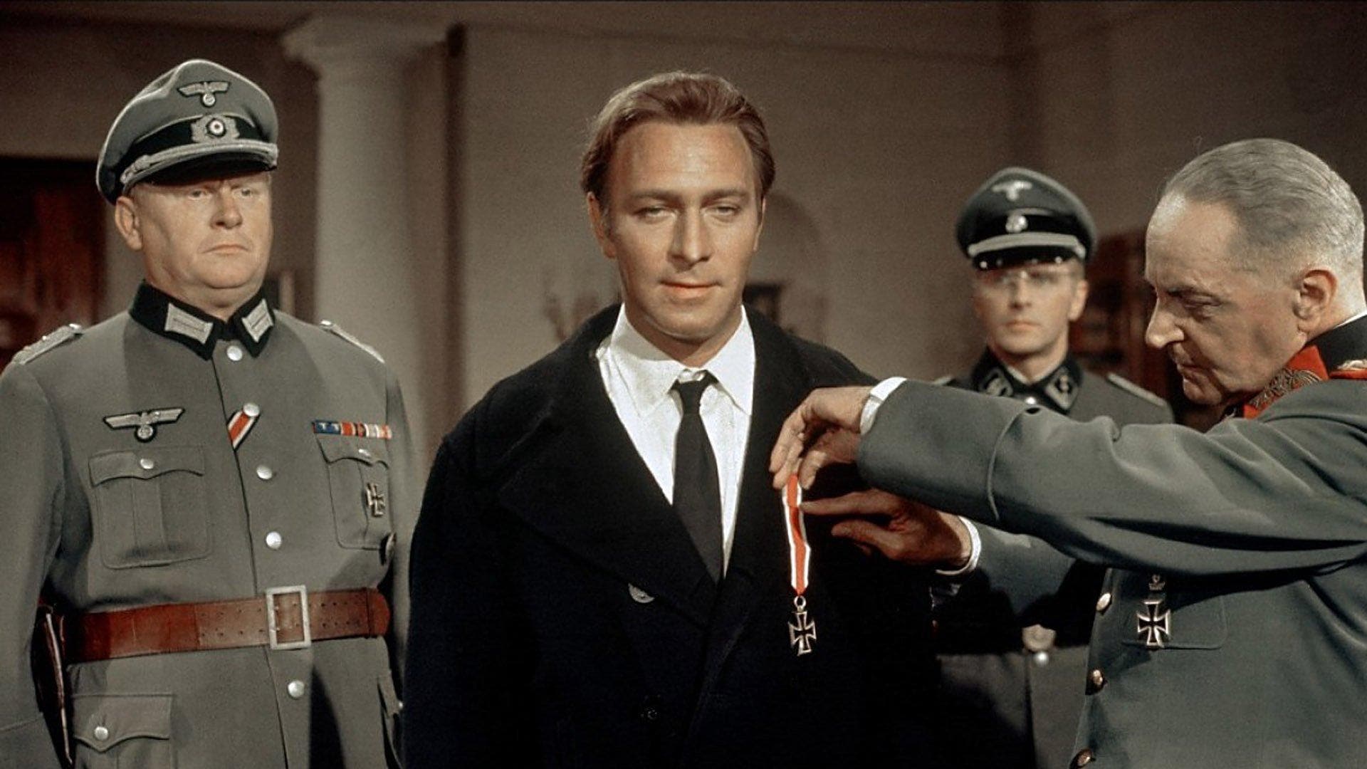 Agli Ordini Del Fuhrer E Al Servizio Di Sua Maestà