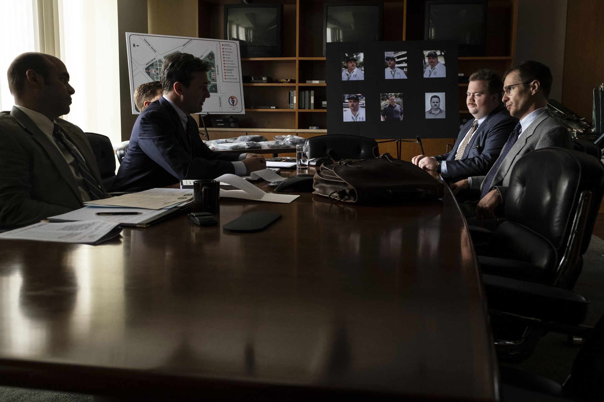 Films Et Séries Tv Avec Paul Walter Hauser Richard Jewell: Sam Rockwell con Paul Walter Hauser in una scena