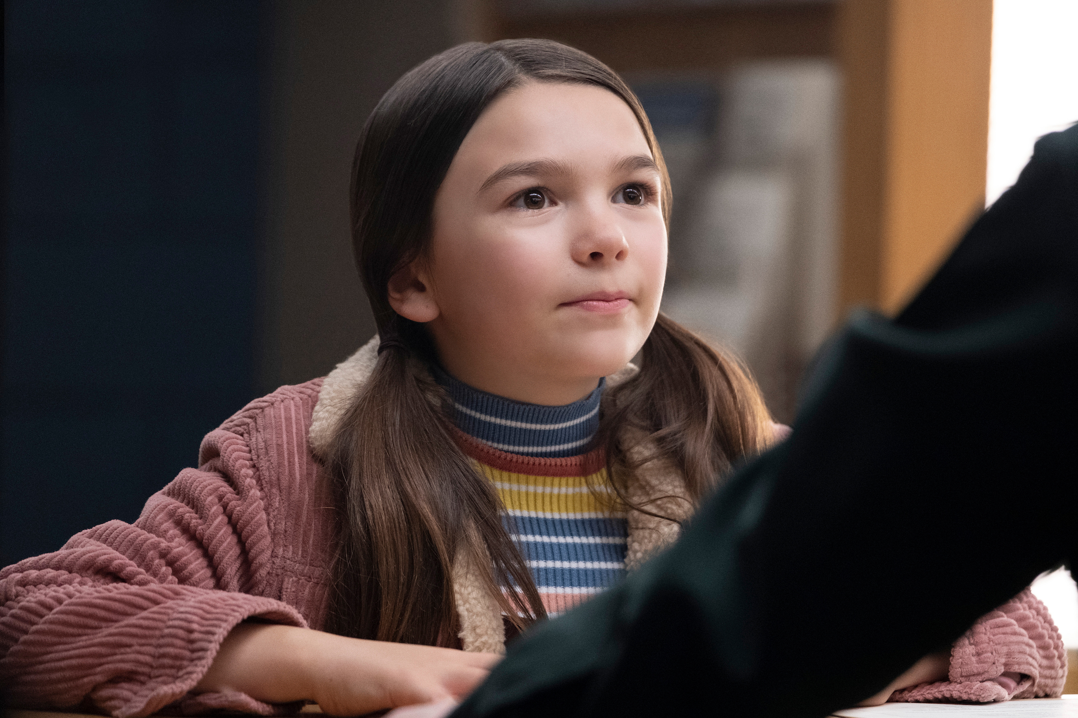 Home Before Dark: Brooklynn Prince in una scena del primo episodio ...