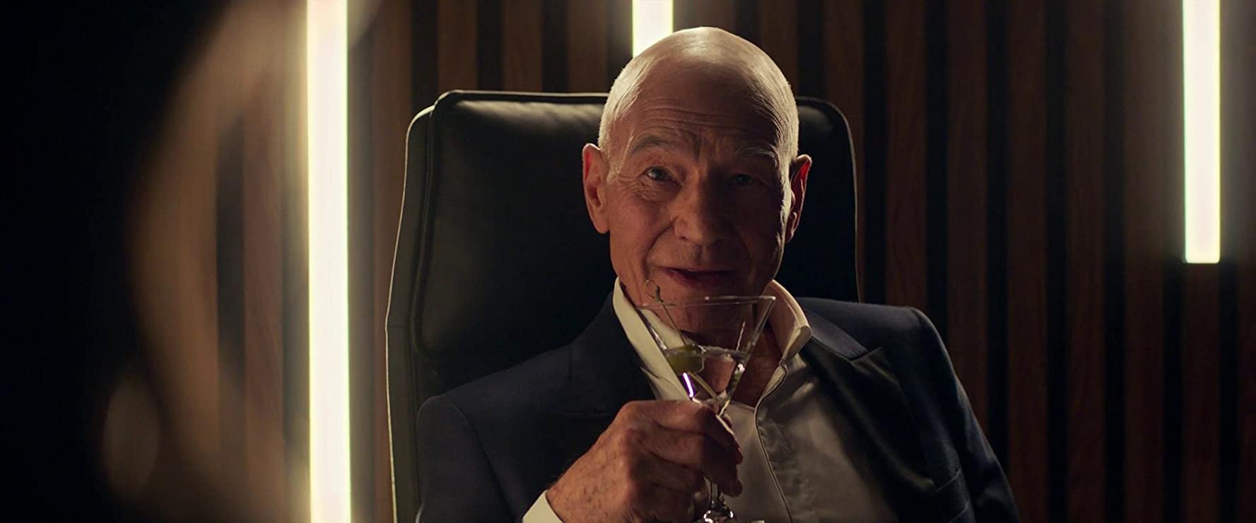 Films Et Séries Tv Avec Patrick Stewart Charlie's Angels: una scena del film con Patrick Stewart: 513260
