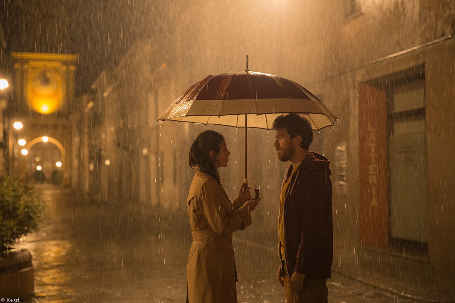 Si muore solo da vivi Alessandra Mastronardi, Alessandro Roja in una scena del film 514104 Si muore solo da vivi Alessandra Mastronardi, Alessandro Roja in una scena del film 514104