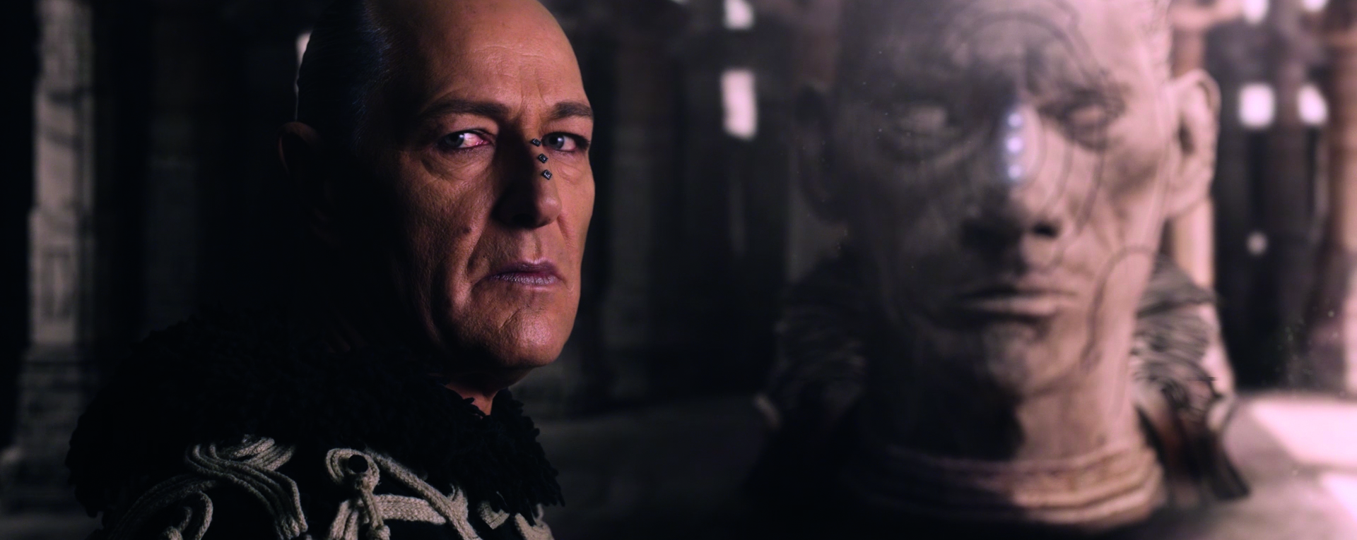 Creators The Past, una scena con Bruce Payne 521890 Movieplayer.it