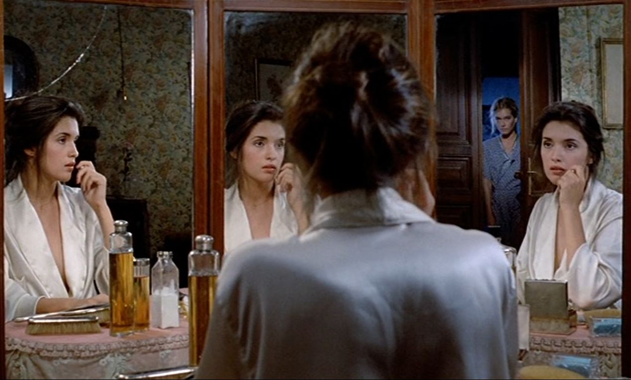 Florence Guerin in una scena de La Bonne 523714 Movieplayer.it Florence Guerin in una scena de La Bonne 523714 Movieplayer.it