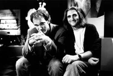 Il regista Quentin Tarantino e il produttore Lawrence Bender sul set di Pulp Fiction