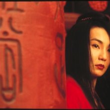Maggie Cheung in una splendida scena del film Hero